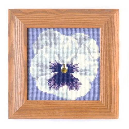 needlepoint1361715