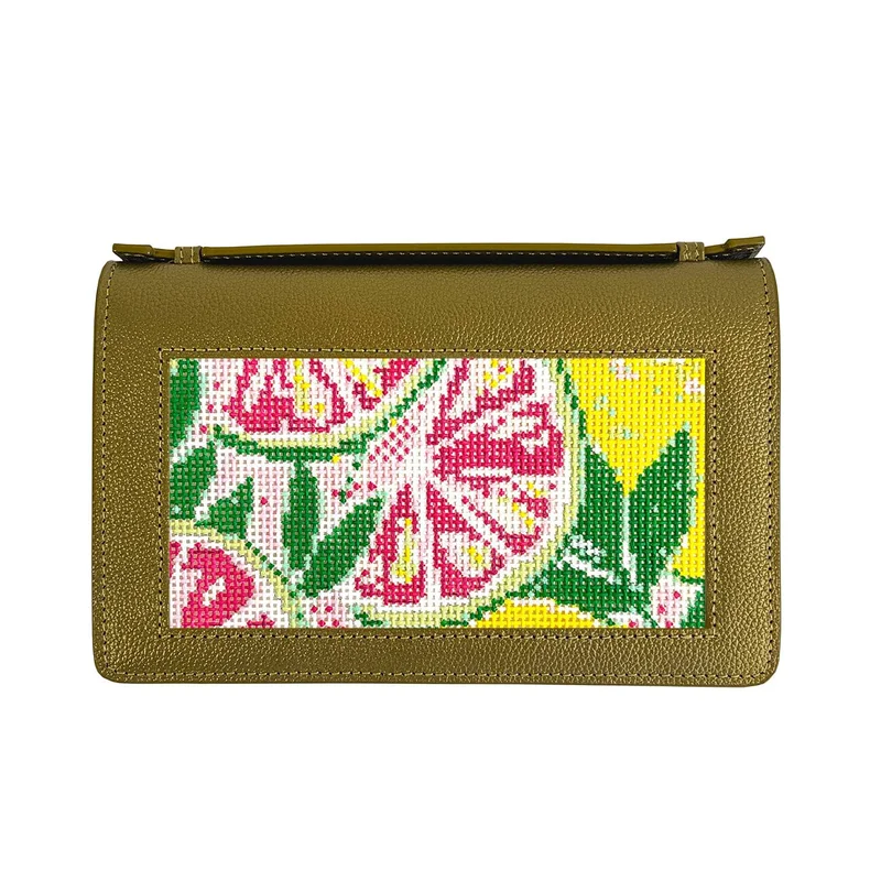 needlepoint3872799