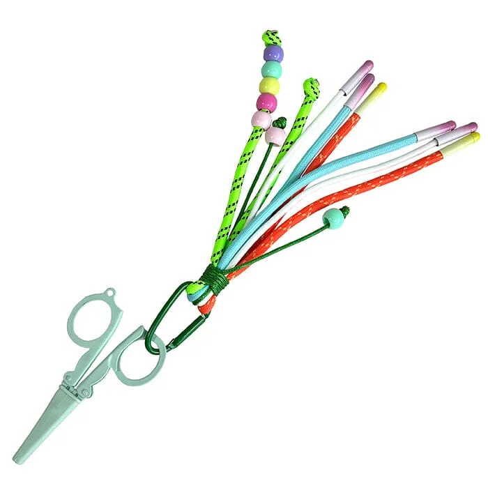 needlepoint3892352